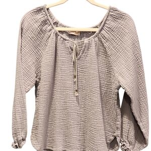 Nomad Soft Gray Crinkle Blouse